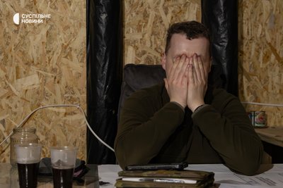 Командир 505-го окремого батальйону морської піхоти з позивним "Комісар" у командному пункті Командир 505-го окремого батальйону морської піхоти з позивним "Комісар" у командному пункті