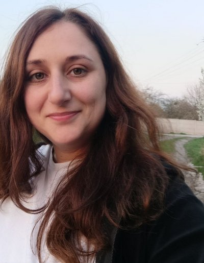 Майстриня "Жіночого клубу" Аліна Гужва Майстриня "Жіночого клубу" Аліна Гужва