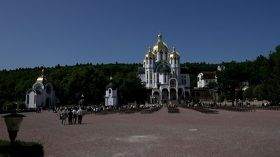 Зарваниця, Марійський центр Зарваниця, Марійський центр