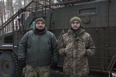 Як працюють на бронемашині "Козак" воїни 80-ї ОДШБр на Сумщині