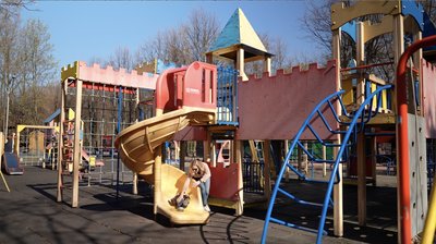 "В аварійному стані": хто і чиїм коштом має ремонтувати дитячі майданчики у Черкасах "В аварійному стані": хто і чиїм коштом має ремонтувати дитячі майданчики у Черкасах