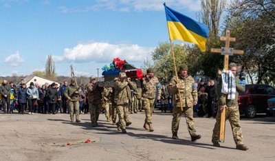 На Кіровоградщині попрощалися з п'ятьма військовими На Кіровоградщині попрощалися з п'ятьма військовими