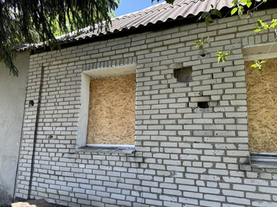 "Ми довго думали чим це таким новеньким стріляють": Білопілля обстріляли активними реактивними снарядами "Ми довго думали чим це таким новеньким стріляють": Білопілля обстріляли активними реактивними снарядами
