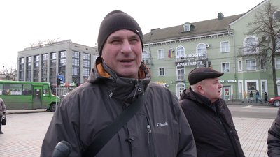 "Він герой, він ніколи не боявся": 30-річним капітаном Олександром Подвишенним попрощалися у Рівному "Він герой, він ніколи не боявся": 30-річним капітаном Олександром Подвишенним попрощалися у Рівному