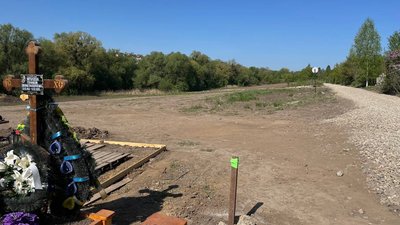 У Чернівцях викупили ділянку для поховань — місць вистачить на чотири місяці У Чернівцях викупили ділянку для поховань — місць вистачить на чотири місяці