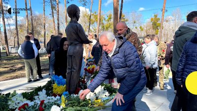 "Став щитом до столиці": Ірпінь відзначає третю річницю визволення від російської окупації "Став щитом до столиці": Ірпінь відзначає третю річницю визволення від російської окупації
