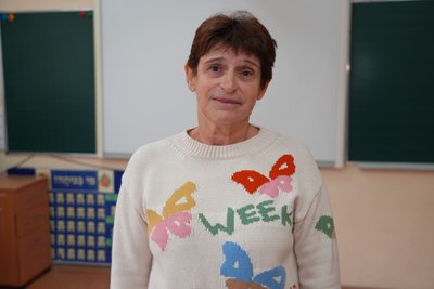 "Мені дякують, пишуть багато коментарів": вчителька української набирає мільйони переглядів у ТікТок "Мені дякують, пишуть багато коментарів": вчителька української набирає мільйони переглядів у ТікТок