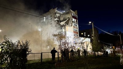 На місці вибуху тривають роботи по розбиранню завалів На місці вибуху тривають роботи по розбиранню завалів