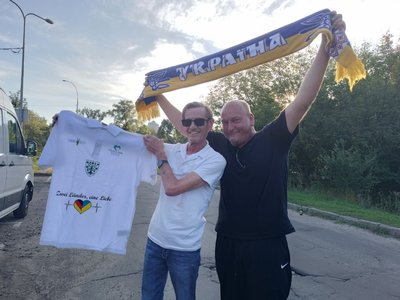 Німецькі волонтери привезли гуманітарну допомогу для постраждалого "Охматдиту" в Києві Німецькі волонтери привезли гуманітарну допомогу для постраждалого "Охматдиту" в Києві