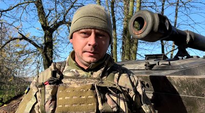 "Триста, тридцять, три": як працюють українські артилеристи на миколаївсько-херсонському напрямку "Триста, тридцять, три": як працюють українські артилеристи на миколаївсько-херсонському напрямку