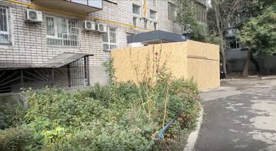 Святкові курені: в Умані хасиди готуються до святкування єврейського свята Суккот Святкові курені: в Умані хасиди готуються до святкування єврейського свята Суккот