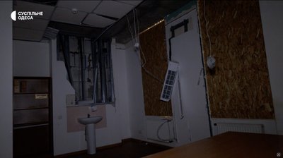 Рік після руйнування: як дитяча поліклініка №6 "Compass" на Таїровому готується до відновлення Рік після руйнування: як дитяча поліклініка №6 "Compass" на Таїровому готується до відновлення