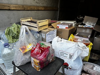 "Не опускаємо руки": близько двох тонн допомоги відвезли на фронт волонтери із Полтавщини "Не опускаємо руки": близько двох тонн допомоги відвезли на фронт волонтери із Полтавщини