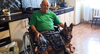 "Я їй всім забов’язана". На Кіровоградщині родина переселенців та їхня собака отримали власне житло "Я їй всім забов’язана". На Кіровоградщині родина переселенців та їхня собака отримали власне житло