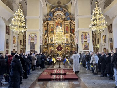 У Полтаві попрощалися із захисниками Ігорем Котельніковим та Володимиром Щербаком, які полягли на Донеччині У Полтаві попрощалися із захисниками Ігорем Котельніковим та Володимиром Щербаком, які полягли на Донеччині