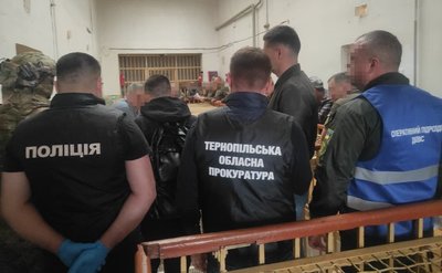 переправляли наркотики в тюрму, чортків, тернопільська область