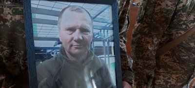 У Хмельницькому попрощались із військовими Анатолієм Гуцалом та Сергієм Губарем У Хмельницькому попрощались із військовими Анатолієм Гуцалом та Сергієм Губарем