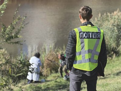 Совські ставки в Києві почервоніли: стали відомі результати аналізу води Совські ставки в Києві почервоніли: стали відомі результати аналізу води