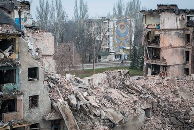 Мозаїки Костянтинівки: як російська армія руйнує монументальні пам’ятки міста Мозаїки Костянтинівки: як російська армія руйнує монументальні пам’ятки міста