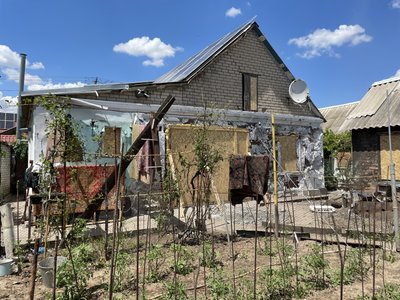 Як у Херсоні відновлюють житло після російських обстрілів