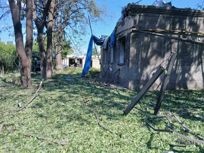 РФ від ранку 6 червня атакує Золочівську громаду дронами та КАБами РФ від ранку 6 червня атакує Золочівську громаду дронами та КАБами