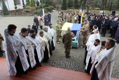 На Закарпатті попрощалися з полеглим захисником Іваном Жидиком На Закарпатті попрощалися з полеглим захисником Іваном Жидиком