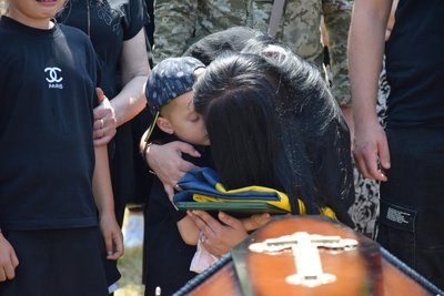 На Закарпатті попрощалися з полеглим захисником Святославом Рубішем На Закарпатті попрощалися з полеглим захисником Святославом Рубішем