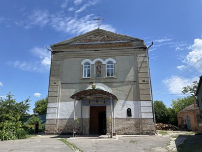 У Полтаві ремонтують дах на Свято-Миколаївському храмі: у чому порушення