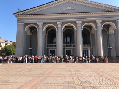 Акція проти відставки Михайла Федорова з посади міністра оборони відбулася у Рівному Акція проти відставки Михайла Федорова з посади міністра оборони відбулася у Рівному