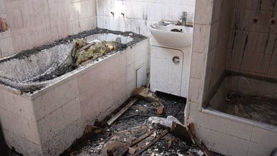 У Кропивницькому розпочали обстеження вигорілого будинку: хто має відшкодувати збитки У Кропивницькому розпочали обстеження вигорілого будинку: хто має відшкодувати збитки