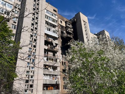 "Моя дружина загинула — в неї не було шансів". Що відбувається на місці атаки по Дніпру "Моя дружина загинула — в неї не було шансів". Що відбувається на місці атаки по Дніпру