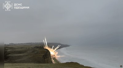 Дрон Геронь-2 в Дністровському лимані