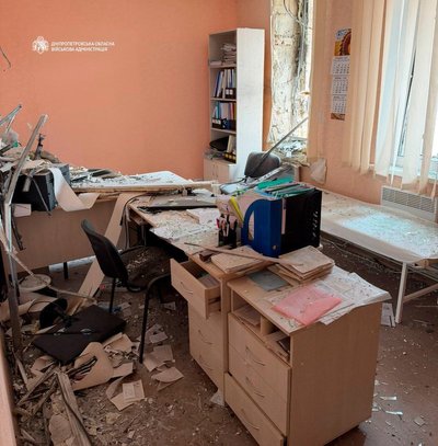 Обстріли РФ, обвал будинку, нові подробиці у справі Єрмолаєва, стан укриттів. Головні новини Дніпра та області 8 липня