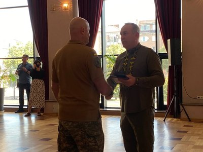 "Це результат багаторічних зусиль": у Черкасах нагородили містян до Дня Державності "Це результат багаторічних зусиль": у Черкасах нагородили містян до Дня Державності