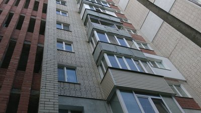 21-річну дівчину з Чернігова, яку підозрюють у вбивстві батька, залишили під вартою 21-річну дівчину з Чернігова, яку підозрюють у вбивстві батька, залишили під вартою