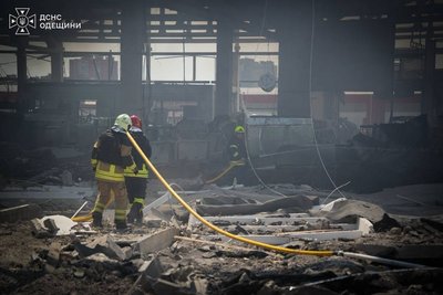 РФ обстріляла транспортну інфраструктуру Одещини: травмувалися люди РФ обстріляла транспортну інфраструктуру Одещини: травмувалися люди