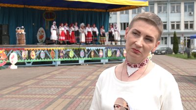 Намагаємося відродити традиції: у Радивилові музичні колективи виконали Поліські веснянки Намагаємося відродити традиції: у Радивилові музичні колективи виконали Поліські веснянки
