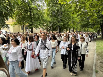 У Нововолинську День Незалежності в Нововолинську відзначили ходою у вишиванках У Нововолинську День Незалежності в Нововолинську відзначили ходою у вишиванках