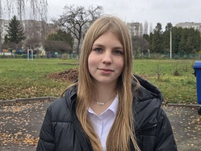 "Привчаємо до культури сортування сміття": у ліцеї №24 Житомира встановили сортувальні баки "Привчаємо до культури сортування сміття": у ліцеї №24 Житомира встановили сортувальні баки