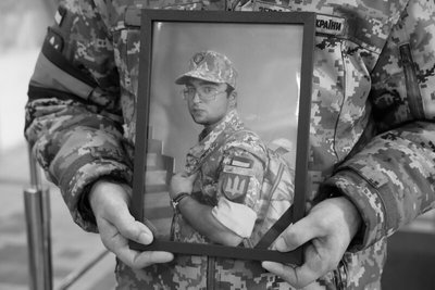 У Луцьку попрощалися з загиблим на Харківщині 27-річним захисником Сергієм Горяїновим У Луцьку попрощалися з загиблим на Харківщині 27-річним захисником Сергієм Горяїновим