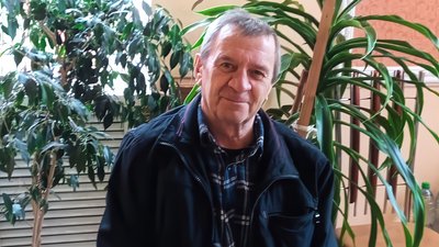 Пенсіонер, мешканець комунального закладу для літніх людей Іван Васильович Пенсіонер, мешканець комунального закладу для літніх людей Іван Васильович