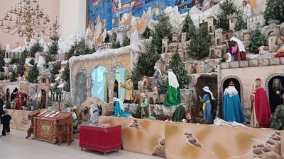 найбільша шопка, шопка в церкві святого Петра найбільша шопка, шопка в церкві святого Петра