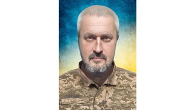 Двох загиблих захисників поховали на Чернігівщині — Сергія Подоляка та Олега Черниша Двох загиблих захисників поховали на Чернігівщині — Сергія Подоляка та Олега Черниша