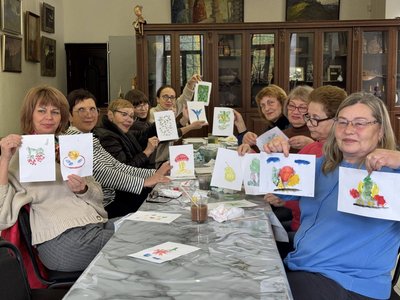 як хочуть використовувати артгеларею косміаді
