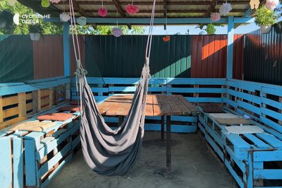"Для мене це як пам’ять": дружина загиблого Героя України з Одещини відкрила дитячий майданчик на його честь "Для мене це як пам’ять": дружина загиблого Героя України з Одещини відкрила дитячий майданчик на його честь