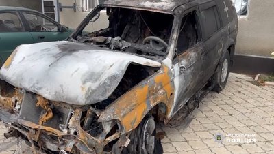 Палили авто військових на замовлення РФ: на Одещині затримали шістьох підлітків Палили авто військових на замовлення РФ: на Одещині затримали шістьох підлітків