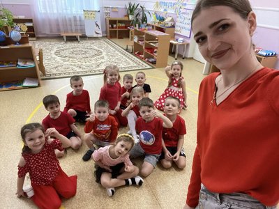 Жителька Рівненщини увійшла до переліку 50 фіналістів премії Global Teacher Prize Ukraine у номінації "Дошкілля" Жителька Рівненщини увійшла до переліку 50 фіналістів премії Global Teacher Prize Ukraine у номінації "Дошкілля"