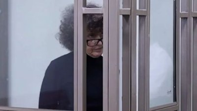 "Anam böyle bir müddetke oturmaycağı, özüne bir şey yapacağını ayta" - apis etilgen Qırım faalcisi Senecuknıñ qızı "Anam böyle bir müddetke oturmaycağı, özüne bir şey yapacağını ayta" - apis etilgen Qırım faalcisi Senecuknıñ qızı