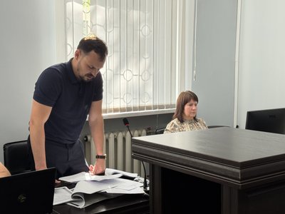У справі щодо аварії у Полтаві, де загинув Артем Левченко, завершили дослідження нових експертиз У справі щодо аварії у Полтаві, де загинув Артем Левченко, завершили дослідження нових експертиз
