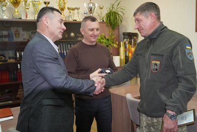 Андрій Бойко, Микола Дума, золотий хрест Андрій Бойко, Микола Дума, золотий хрест